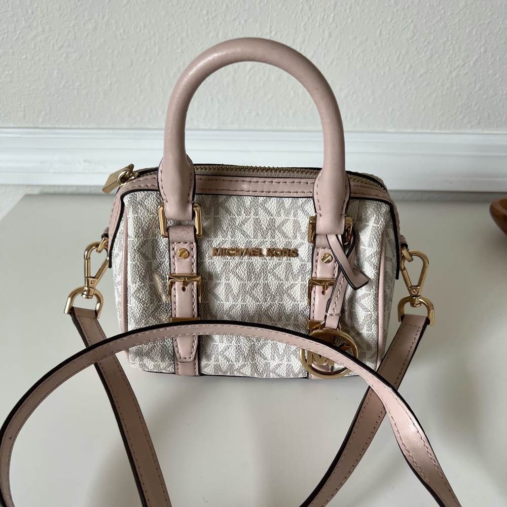 Cute crossbody bag Michael Kors